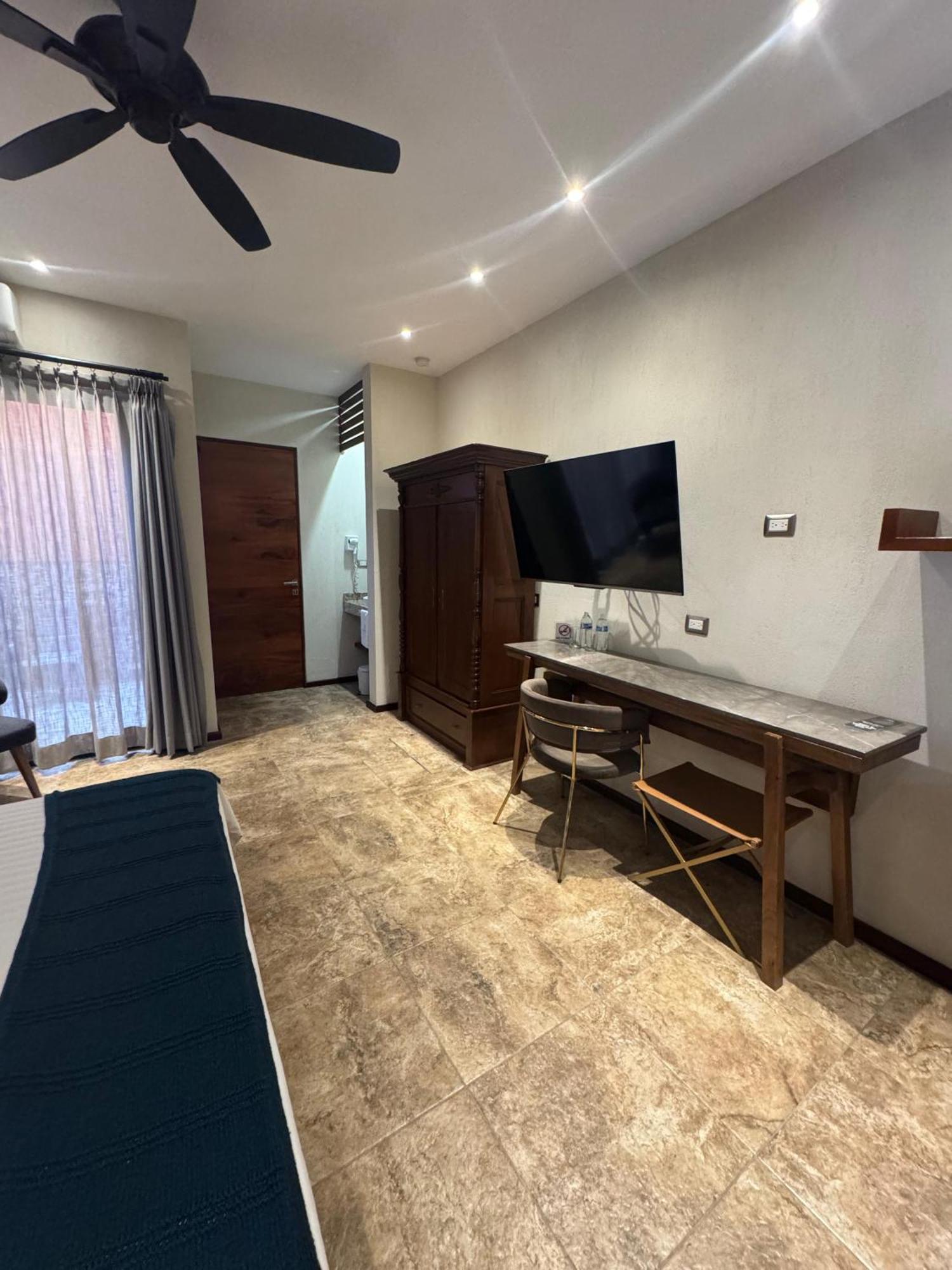 Hotel Arista 1026 San Luis Potosí Zewnętrze zdjęcie